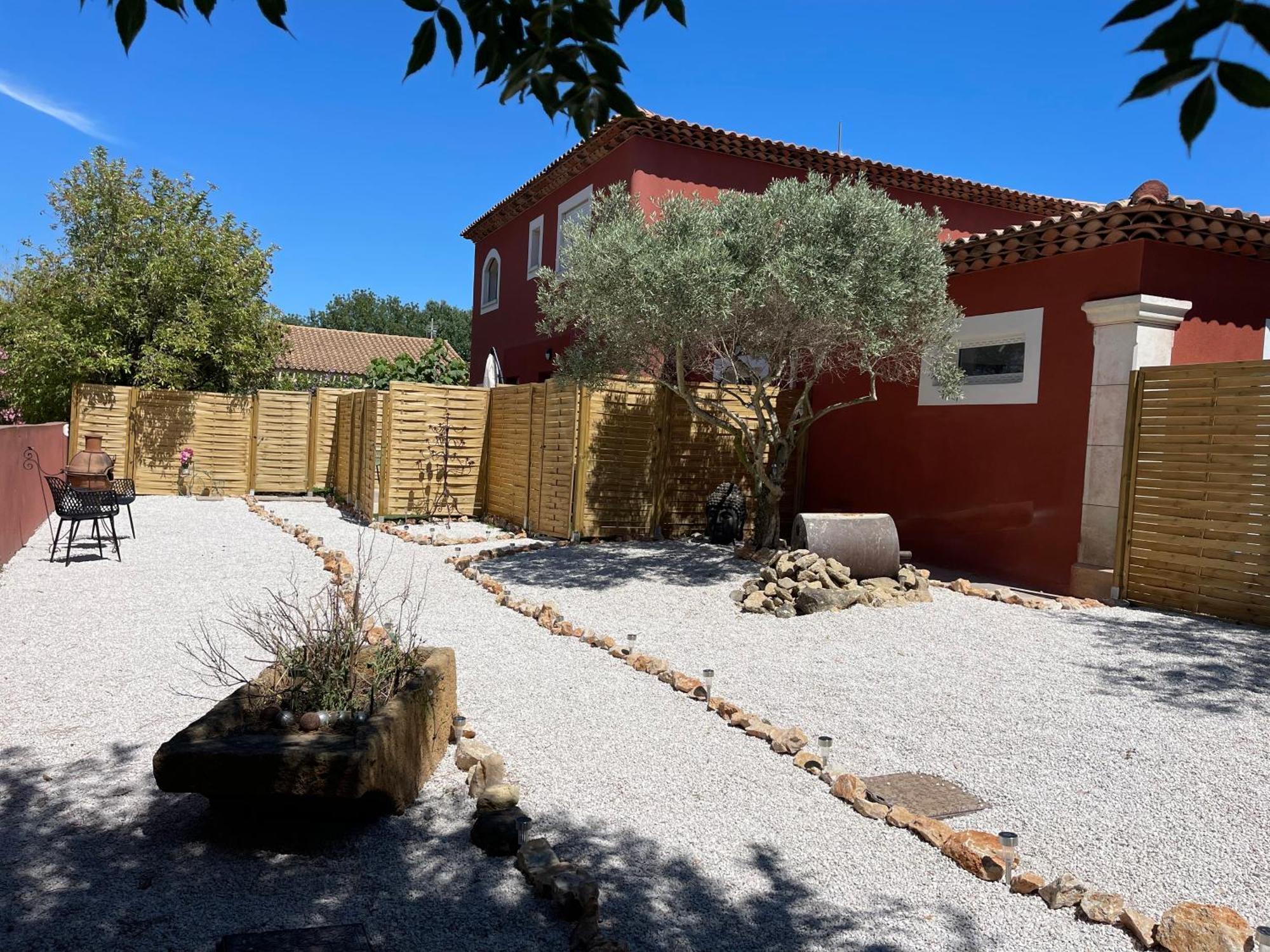 Aparthotel La Casa Bella Gignac-la-Nerthe Exterior foto